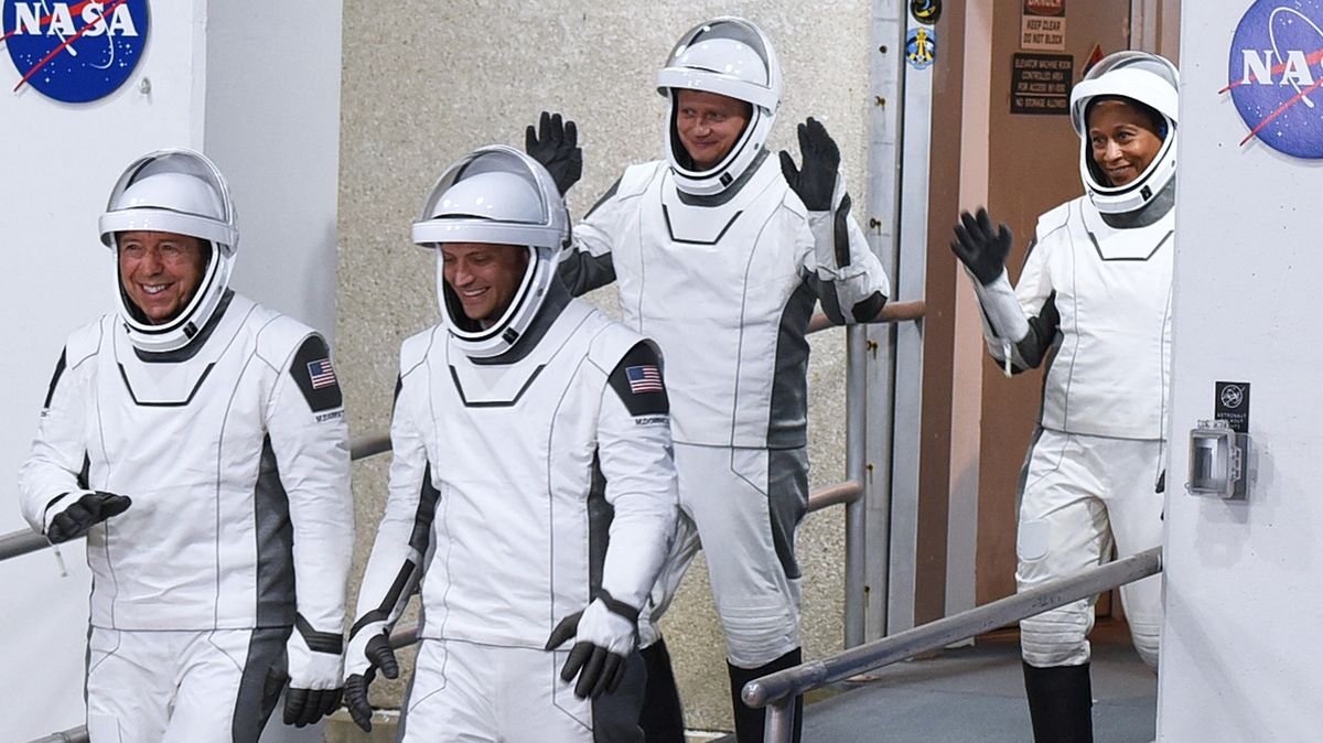 Na ISS dorazili noví astronauti